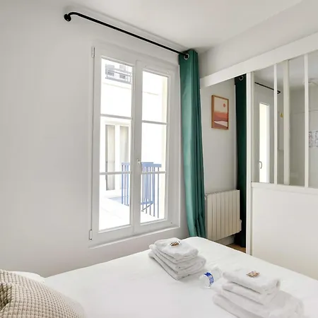 Modern And Functional Apartment In Menilmontant Casa vacanze